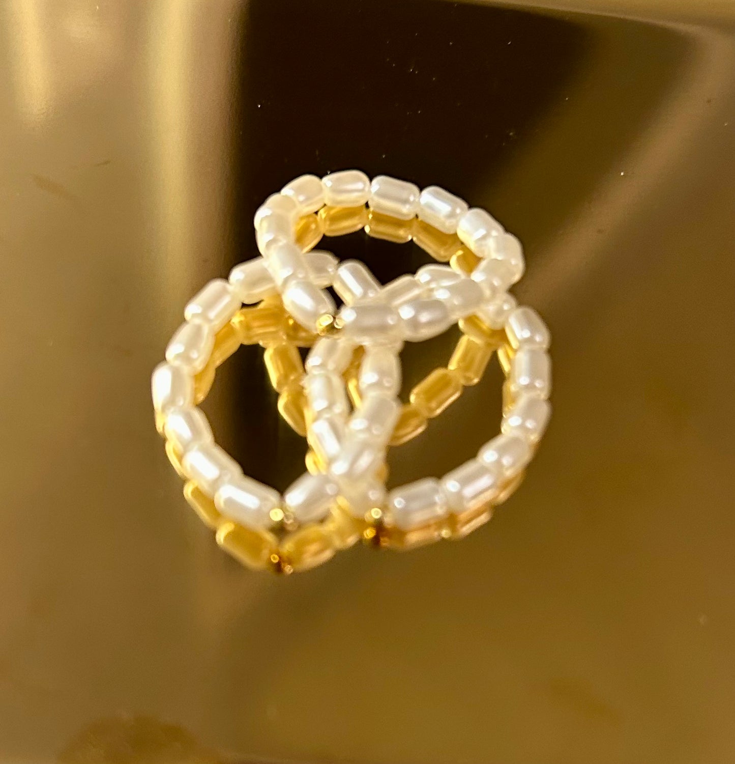 Gorgeous Pearlized Ring Set